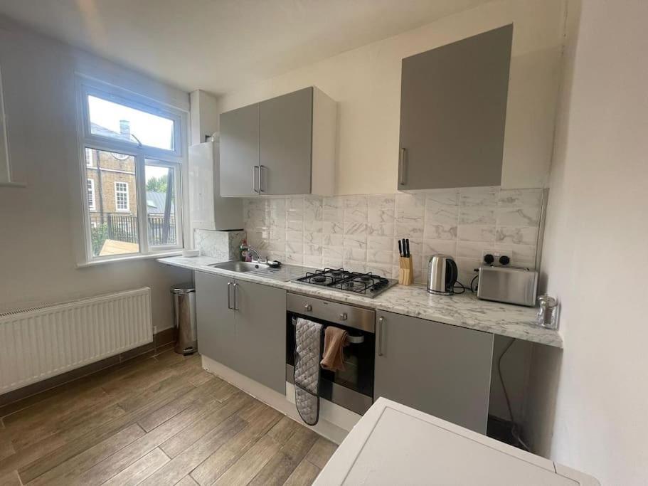 Apartamento Cosy 2 Bed In Tower Bridge Road Londres